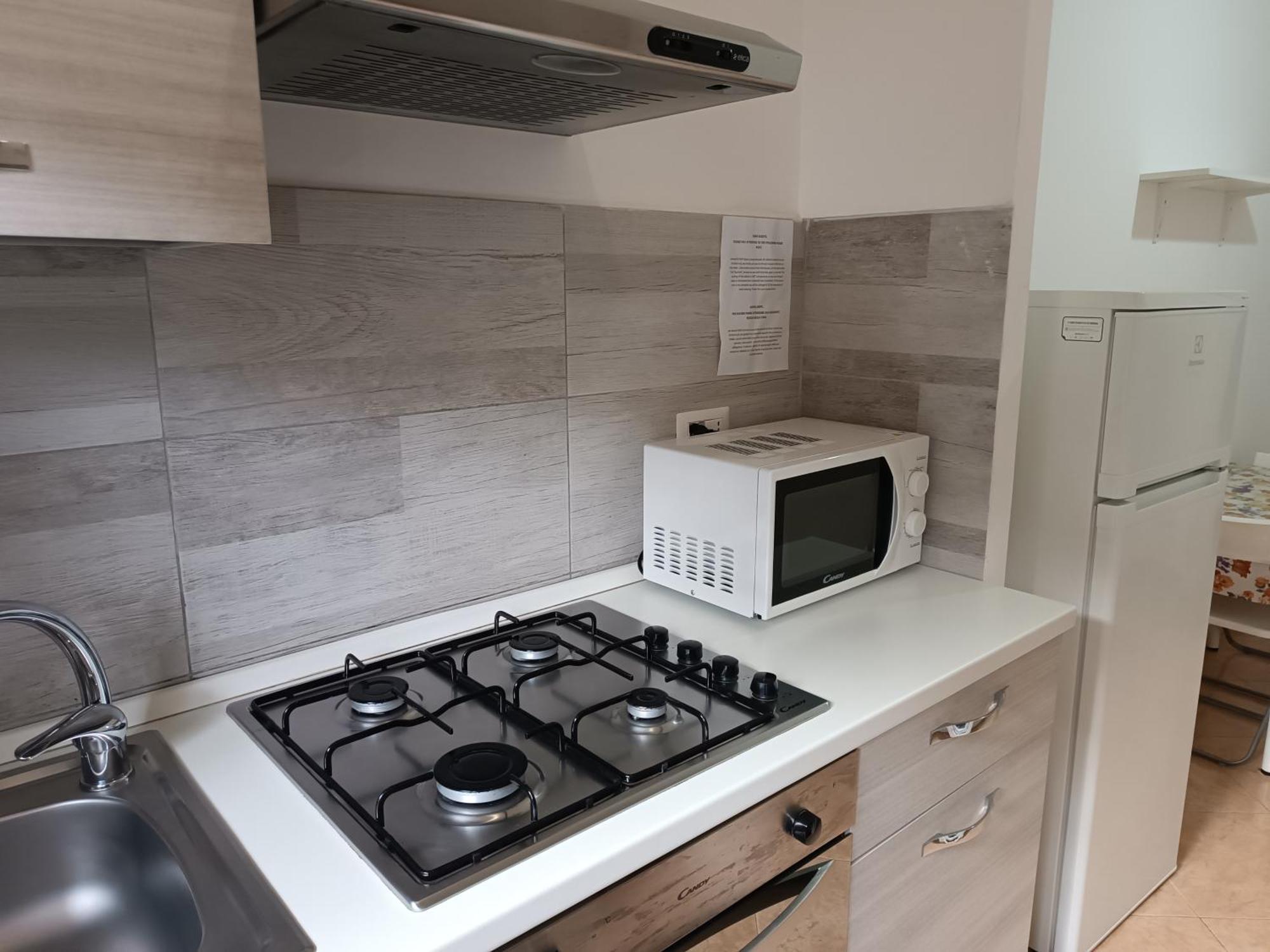 Appartamento Per 4 In Via Tiburtina, Wi-Fi, Metro B E Bus Per Il Centro E La Sapienza 로마 외부 사진
